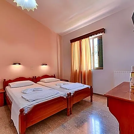 Ionis Hotel